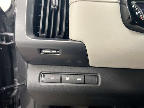 Used 2023 Nissan Pathfinder SL w/ SL Premium Package AWD/4WD image 19