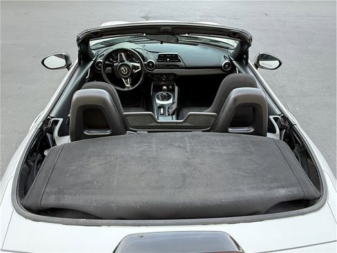 Used 2016 MAZDA MX-5 Miata Sport image 13