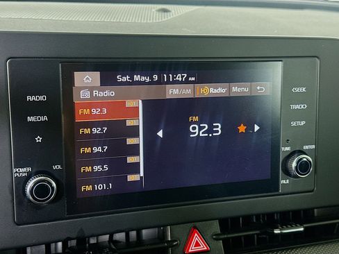 Used 2025 Kia Sportage LX FWD image 21