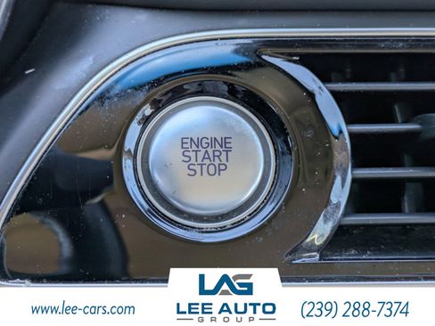 Used 2022 Genesis G70 2.0T image 26