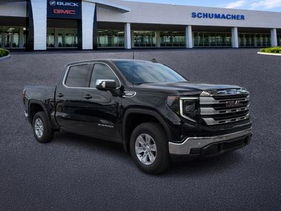 New 2026 GMC Sierra 1500 SLE w/ Preferred Package