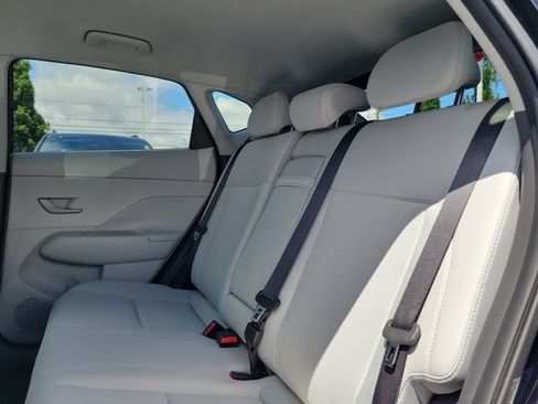 Used 2025 Hyundai Kona SEL FWD image 9
