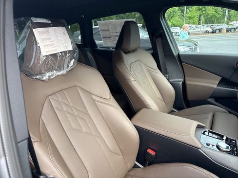 New 2025 BMW X3 xDrive30i w/ Convenience Package image 15