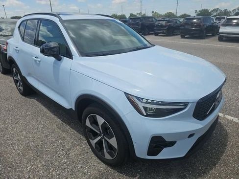 Used 2026 Volvo XC40 B5 Plus AWD/4WD image 1