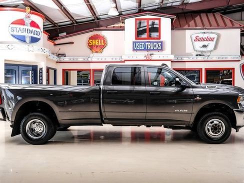 Used 2021 RAM 3500 Tradesman w/ Chrome Appearance Group AWD/4WD image 10