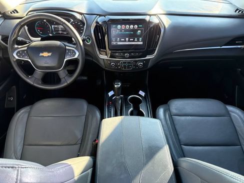 Used 2019 Chevrolet Traverse Premier w/ Driver Confidence II Package FWD image 12