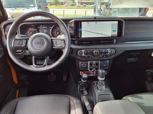 New 2025 Jeep Wrangler Unlimited Rubicon 392 image 16