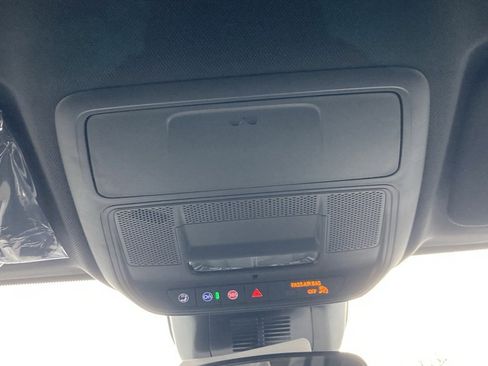 New 2026 Chevrolet Equinox LT w/ Convenience Package II image 16