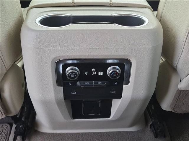 Used 2021 GMC Yukon Denali w/ Advanced Technology Package RWD image 17
