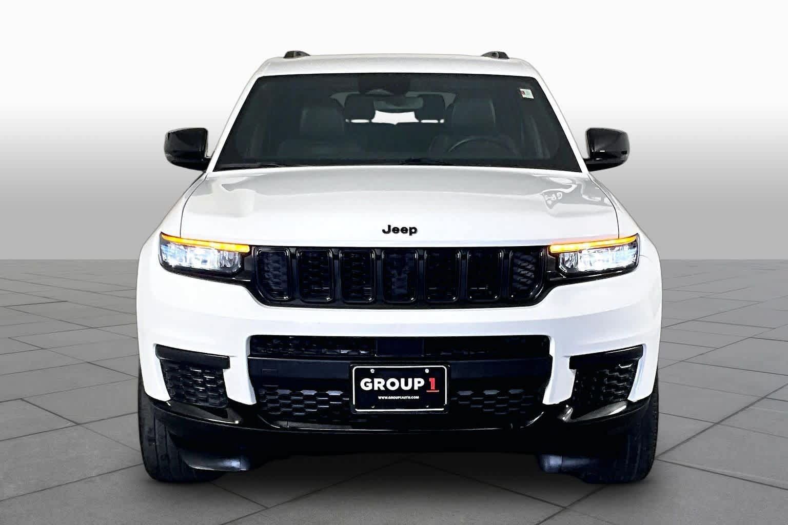Used 2021 Jeep Grand Cherokee L Laredo AWD/4WD image 4