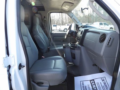 Used 2014 Ford E-150 and Econoline 150 image 29