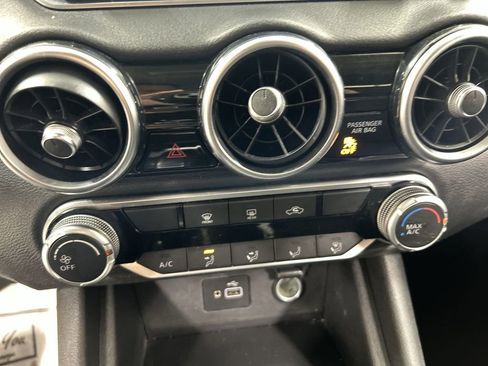 Used 2020 Nissan Sentra S image 16