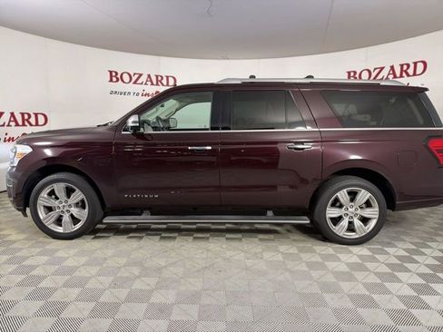 Used 2023 Ford Expedition Max Platinum RWD image 5