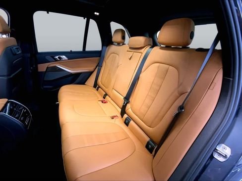 Used 2022 BMW X5 M50i w/ Executive Package AWD/4WD image 20