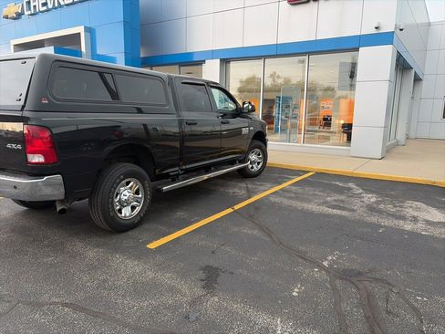 Used 2018 RAM 3500 Tradesman w/ Chrome Appearance Group AWD/4WD image 4