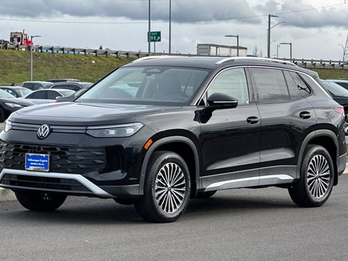 New 2026 Volkswagen Tiguan S AWD/4WD image 7