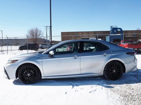 Used 2024 Toyota Camry XSE image 16
