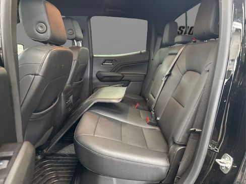 Used 2024 GMC Canyon Elevation w/ Elevation Premium Package image 10