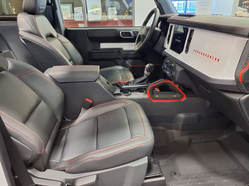 Used 2025 Ford Bronco Stroppe Edition AWD/4WD image 5