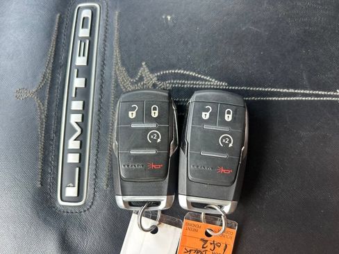 Used 2019 RAM 3500 Limited AWD/4WD image 17