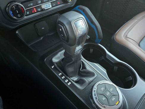 Used 2022 Ford Bronco Outer Banks w/ Sasquatch Package image 29