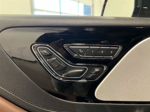 Used 2025 Lincoln Aviator Reserve w/ Luxury Package AWD/4WD image 27