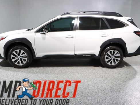 Used 2023 Subaru Outback Premium AWD/4WD image 10