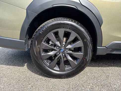 Certified 2025 Subaru Outback Onyx Edition AWD/4WD image 28