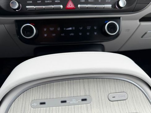 Used 2026 Hyundai Palisade Calligraphy FWD image 19