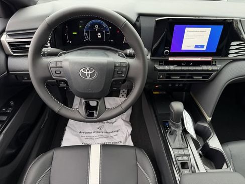 New 2026 Toyota Camry SE image 12