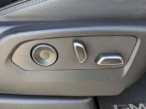 Used 2024 GMC Yukon Denali image 57