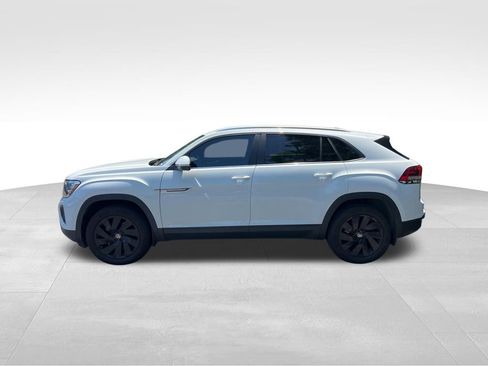 Used 2024 Volkswagen Atlas Cross Sport SE FWD image 4