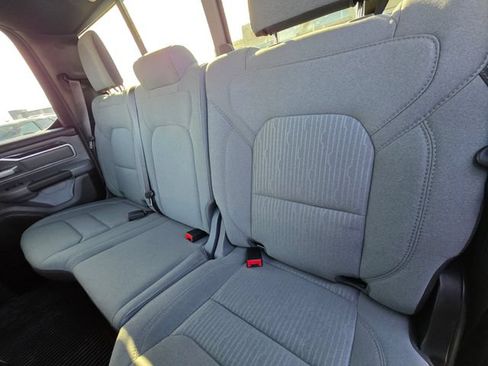 Used 2022 RAM 1500 Big Horn AWD/4WD image 16