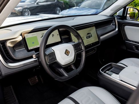 Used 2025 Rivian R1S Adventure image 23