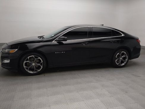 Used 2021 Chevrolet Malibu LT FWD image 2