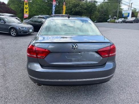 Used 2012 Volkswagen Passat TDI SEL Premium FWD image 5