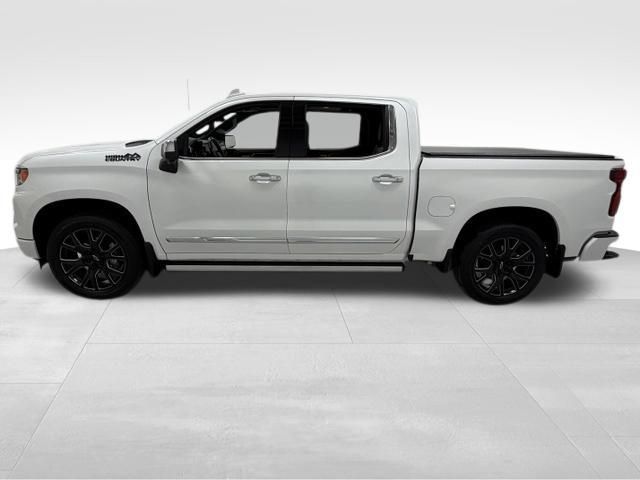 Certified 2024 Chevrolet Silverado 1500 High Country AWD/4WD image 3