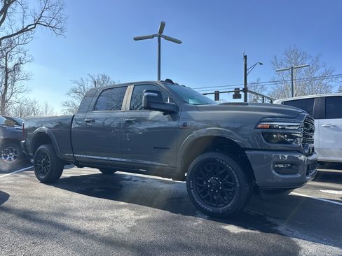 New 2026 RAM 2500 Limited AWD/4WD image 18