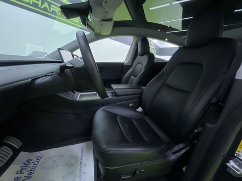 Used 2021 Tesla Model Y Performance image 17