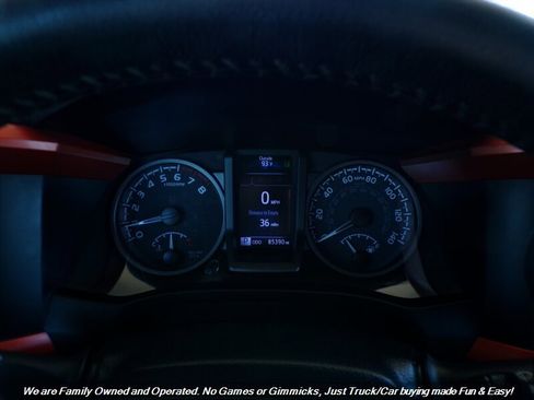 Used 2020 Toyota Tacoma TRD Off-Road image 10