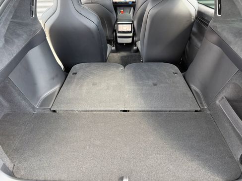 Used 2022 Tesla Model X Plaid image 13