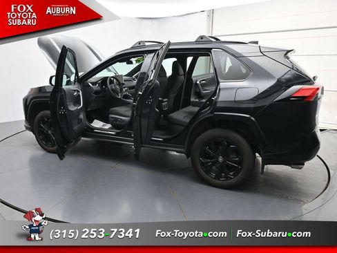 Used 2025 Toyota RAV4 SE w/ Convenience Package AWD/4WD image 43