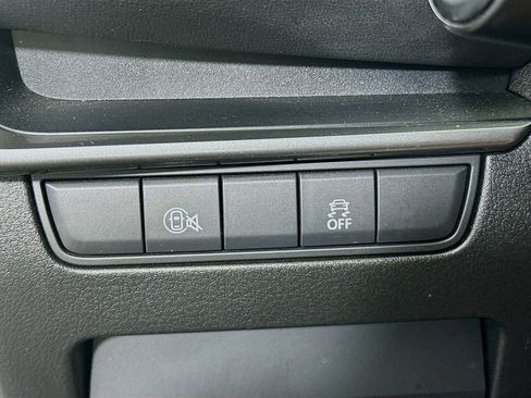 Used 2024 MAZDA MAZDA3 s FWD image 17