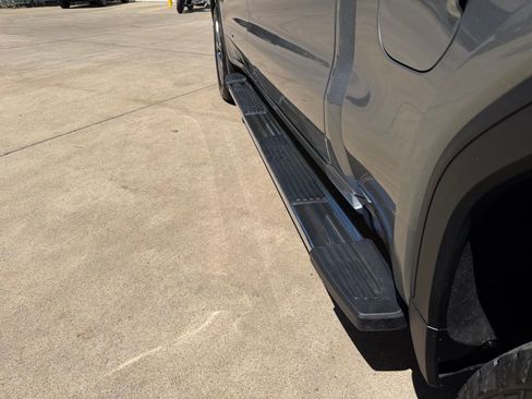 Used 2026 GMC Sierra 1500 SLT w/ SLT Premium Plus Package AWD/4WD image 37