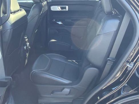 Used 2023 Ford Explorer ST w/ Equipment Group 401A image 18