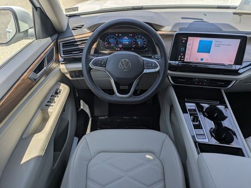 New 2026 Volkswagen Atlas SE AWD/4WD image 16