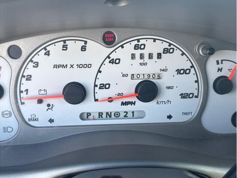 Used 2002 Ford Explorer Sport Trac 2WD image 3