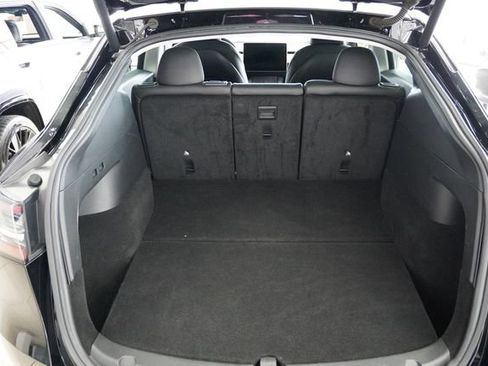 Used 2022 Tesla Model Y Performance image 17