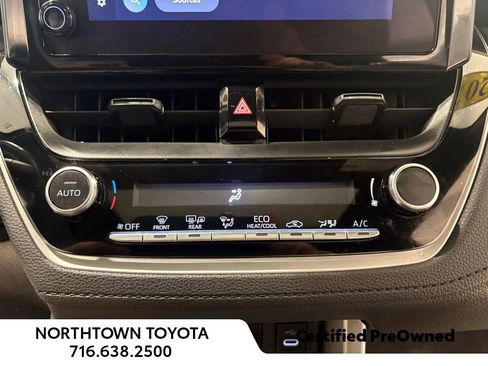 Used 2024 Toyota Corolla Cross AWD Hybrid w/ Moonroof Package image 12