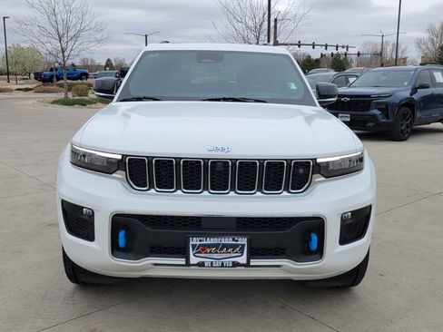 Used 2025 Jeep Grand Cherokee Overland w/ Advanced Protech Group III AWD/4WD image 8